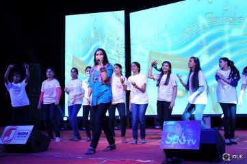 Kumari 21 F Movie Platinum Disc Function